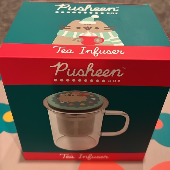 Pusheen Christmas bundle NWT exclusive items - Picture 3 of 5